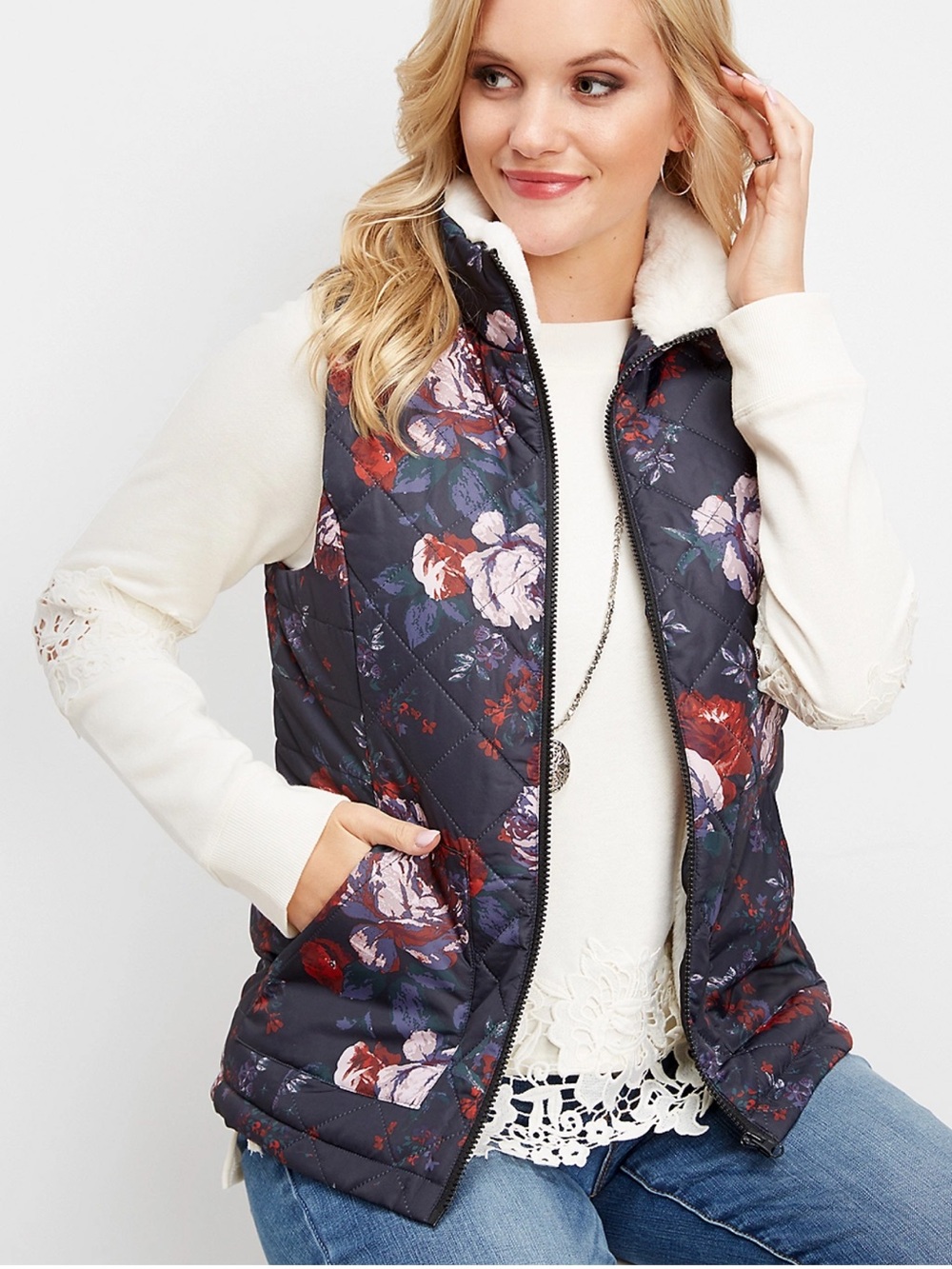 Maurices Women’s Black Floral Sherpa Lined Puffer Vest w/ Pockets Sz M Medium - Picture 1 of 7